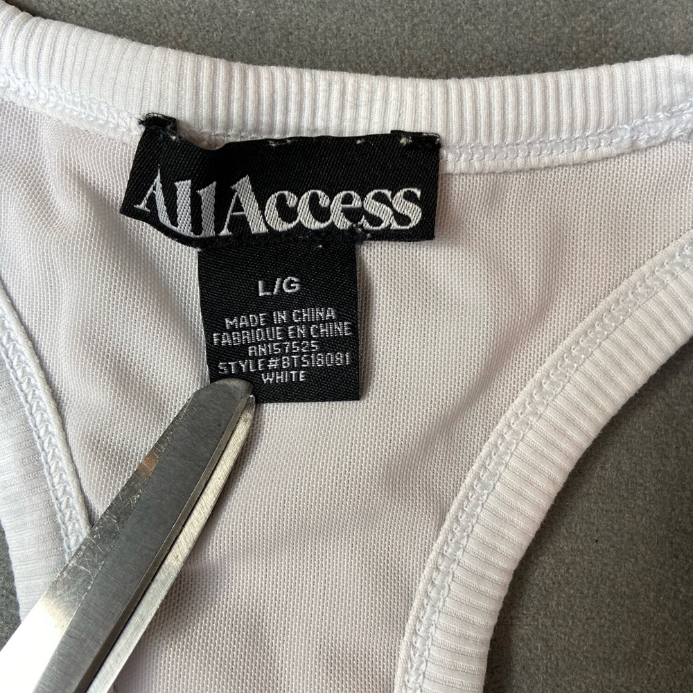 ALL ACCESS White Ribbed‎ Racerback Tank with shelf bra Size Large - Picture 3 of 6